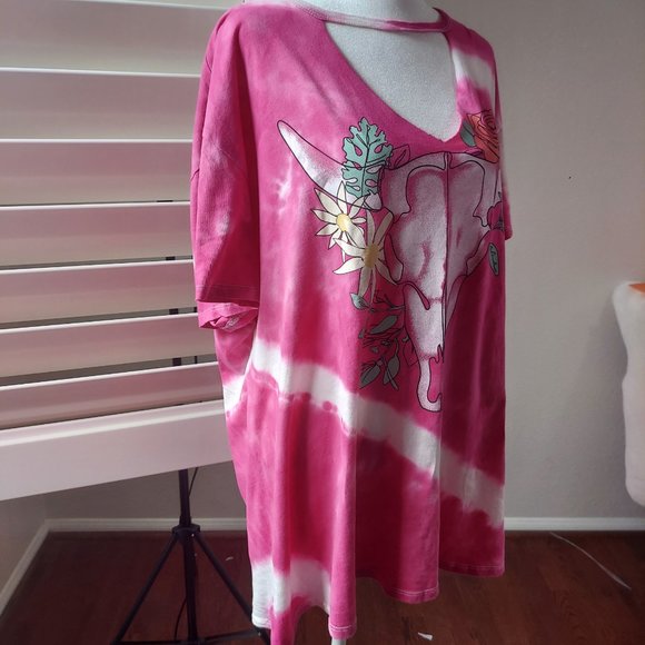 Torrid  NWT Pink Tie Dyed Skull Choker  Tee Shirt Womens 3X - Picture 7 of 11